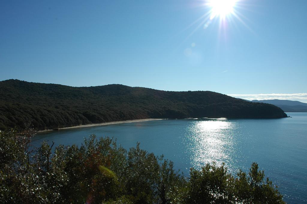 סוברטו Agriturismo Le Piane Del Milia מראה חיצוני תמונה