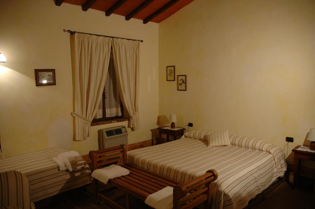 סוברטו Agriturismo Le Piane Del Milia חדר תמונה