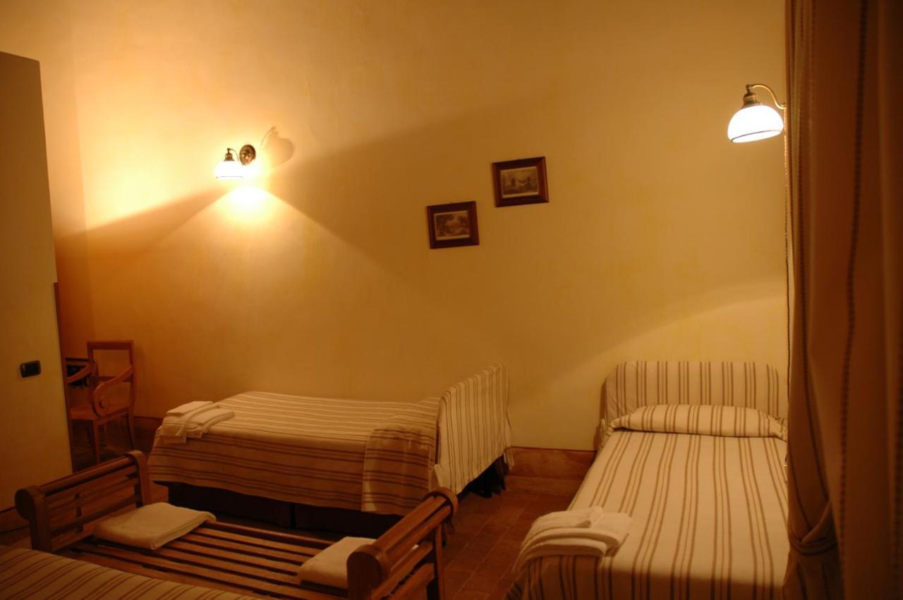 סוברטו Agriturismo Le Piane Del Milia חדר תמונה